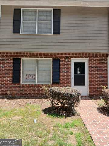 Kings Gate Cir Union, Snellville, GA 30078