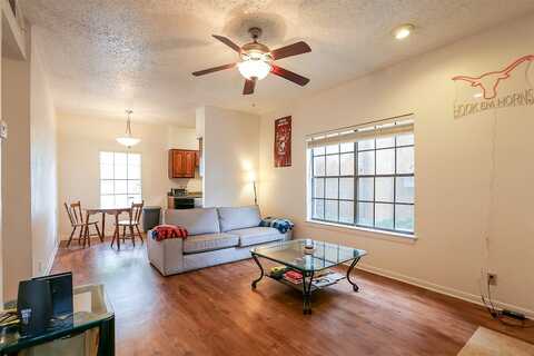 E 31St Street, Austin, TX 78705