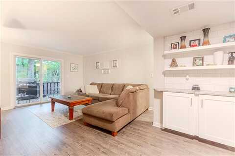 Ivy Ridge Ne, Atlanta, GA 30342