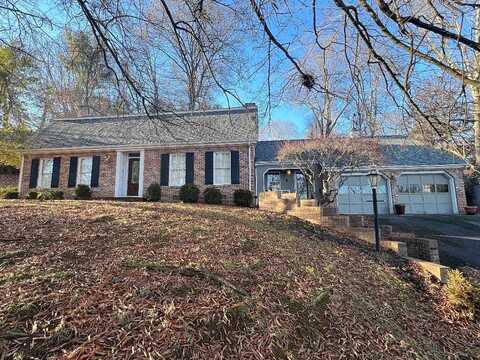 Ne Hillside Drive, Abingdon, VA 24210