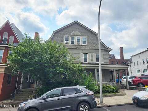 13Th Avenue, Altoona, PA 16601