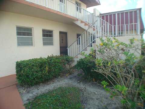 W Greenway Dr, Royal Palm Beach, FL 33411