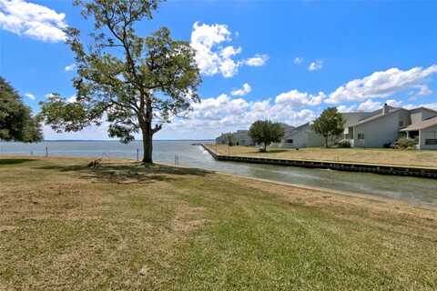 Edgewater Drive, Livingston, TX 77351