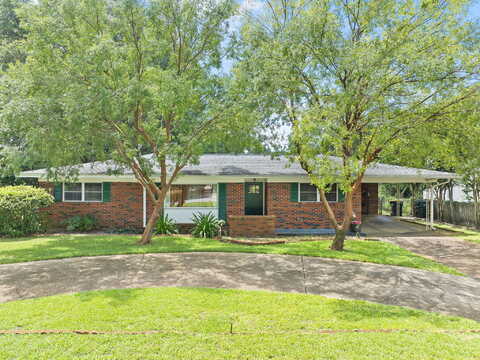 Nw Sullivan Street, Fort Walton Beach, FL 32548