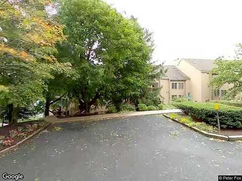 Cliffs Condos, WINTERGREEN, VA 22967