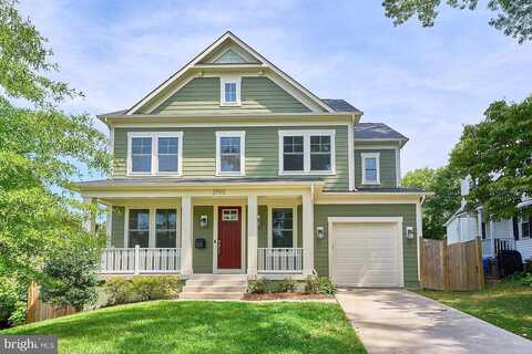 Greenbrier St N, ARLINGTON, VA 22207