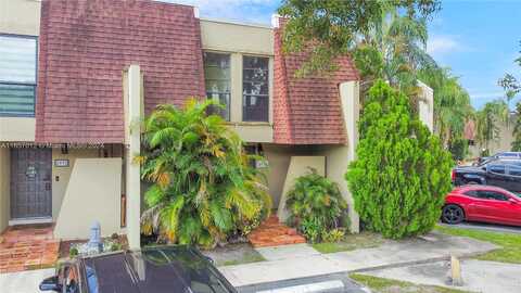 Palm Tree Ln, Pembroke Pines, FL 33024