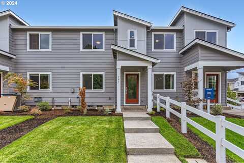 Merriott Ln, Woodburn, OR 97071