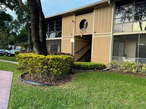 Ashmont Circle, Tamarac, FL 33321