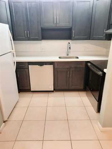 Nw 104, Coral Springs, FL 33065