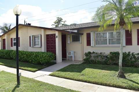 Crosley Drive E, West Palm Beach, FL 33415