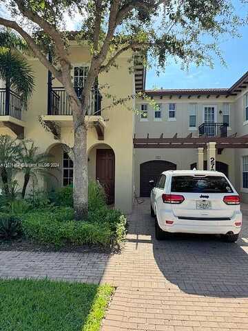 Eagle Rock Cir, West Palm Beach, FL 33411