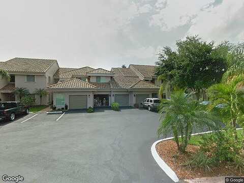 Malibu Dr, Weston, FL 33326