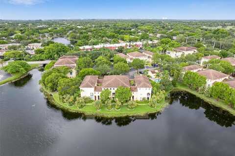 Jacaranda Country Club Dr, Plantation, FL 33324