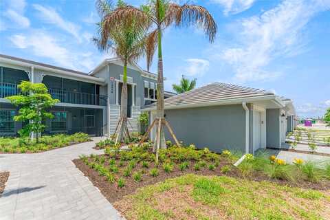 Galapagos Court, Venice, FL 34293