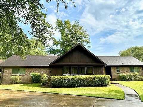 `Pinewood Dr, Silsbee, TX 77656