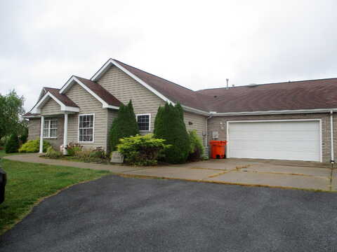 Columbus Dr, Punxsutawney, PA 15767