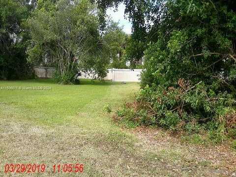 Nw Ter, Oakland Park, FL 33311