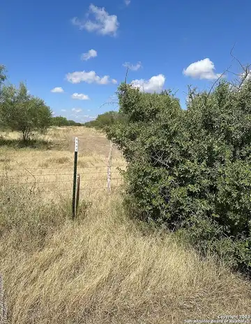 Old Hwy 90, Sabinal, TX 78881