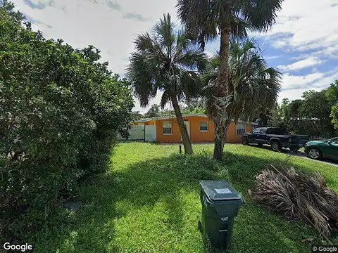 Karen, LARGO, FL 33774