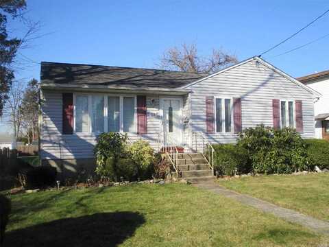 Buena Vista, LINDENHURST, NY 11757