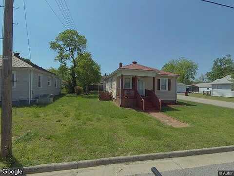 Maple, COLONIAL HEIGHTS, VA 23834