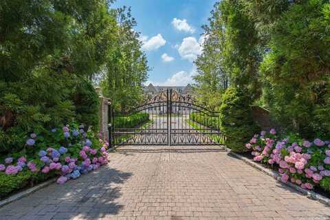 Bel Air, OYSTER BAY, NY 11771