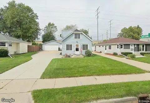 98Th, MILWAUKEE, WI 53214