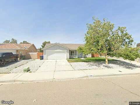 Begonia, ADELANTO, CA 92301