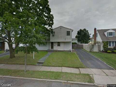 Terrell, HICKSVILLE, NY 11801