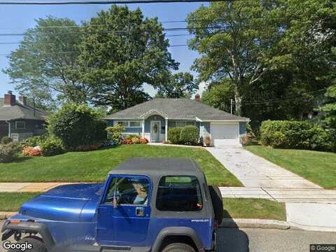 Lakeshore, MASSAPEQUA, NY 11758