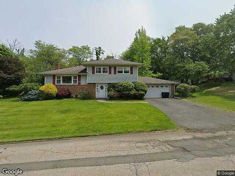 Dorothy, SPRING VALLEY, NY 10977