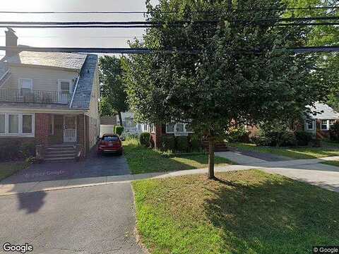 Plainfield, FLORAL PARK, NY 11001