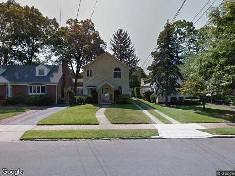 Chestnut, MALVERNE, NY 11565