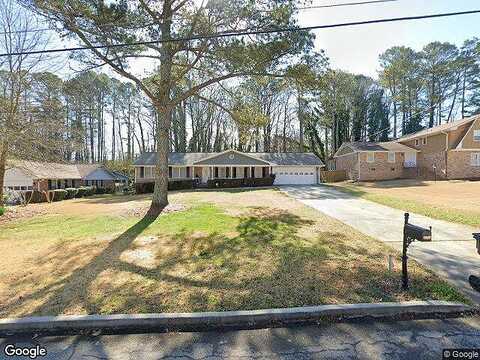 Maggie, STONE MOUNTAIN, GA 30087