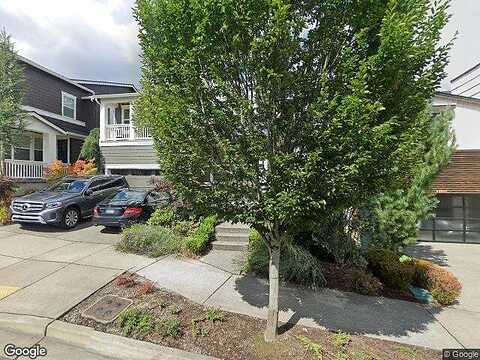 Pine Crest, ISSAQUAH, WA 98029