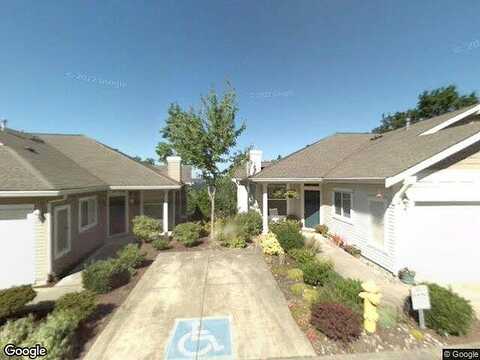 139Th, BELLEVUE, WA 98005