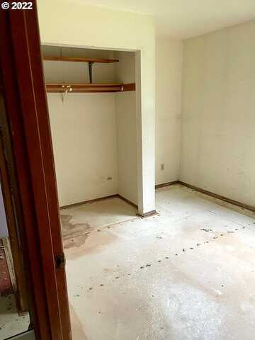148Th, PORTLAND, OR 97233