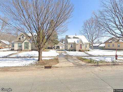 5Th, HUTCHINSON, MN 55350