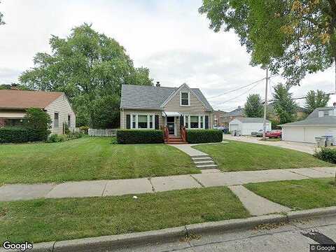 74Th, MILWAUKEE, WI 53216