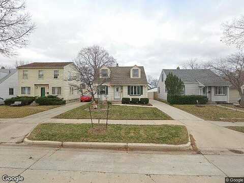 70Th, MILWAUKEE, WI 53219