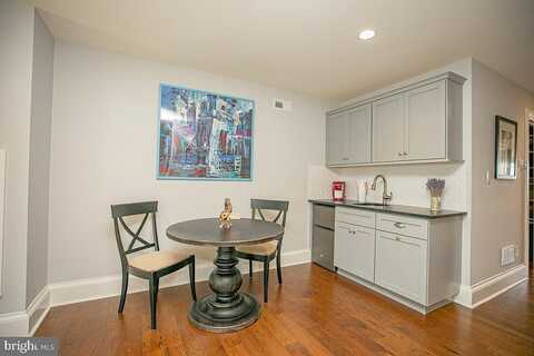 Cross, PHILADELPHIA, PA 19128