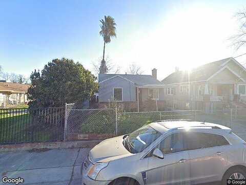 35Th, SACRAMENTO, CA 95820