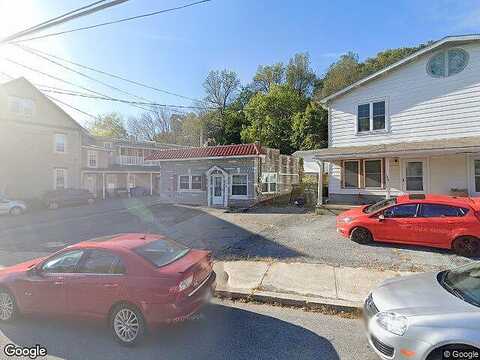 Main, ADAMSTOWN, PA 19501