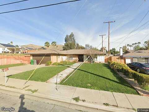 Davis, MORENO VALLEY, CA 92557