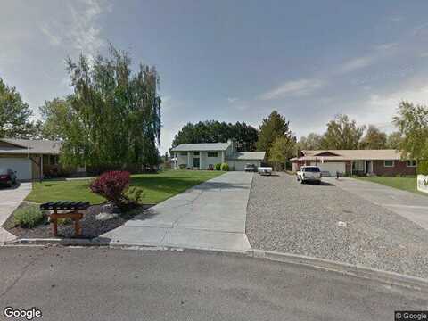 Jean, KENNEWICK, WA 99337