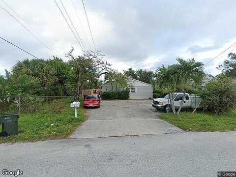 15Th, RIVIERA BEACH, FL 33404