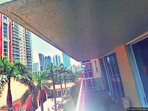 166Th, NORTH MIAMI BEACH, FL 33160