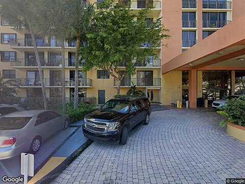 174Th, SUNNY ISLES BEACH, FL 33160