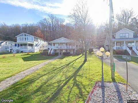 Lakeside, HARVEYS LAKE, PA 18618